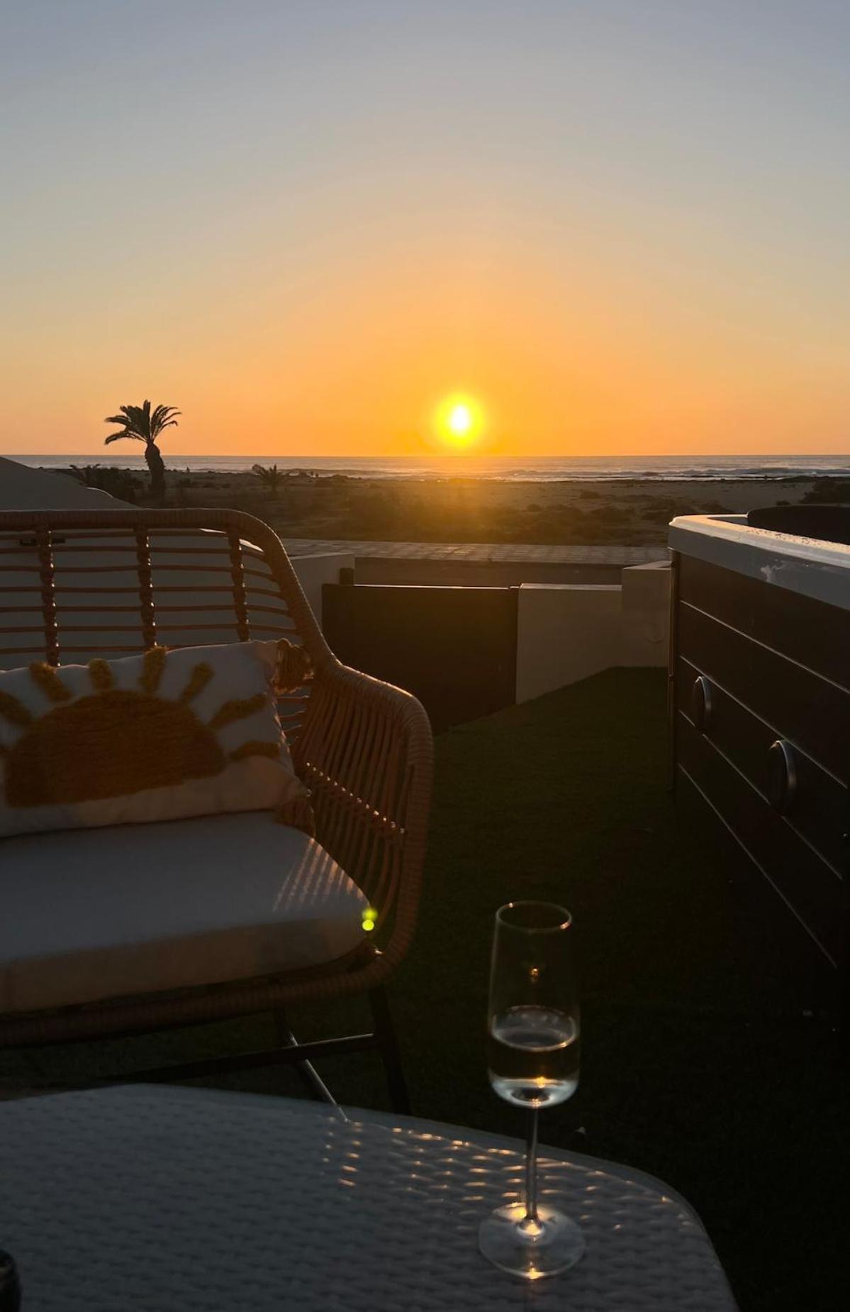 Apartamento Amber Skies Seafront Retreat